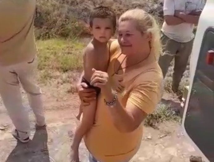 Camionero salvó la vida de un niño extraviado en zona rural de Ceres
