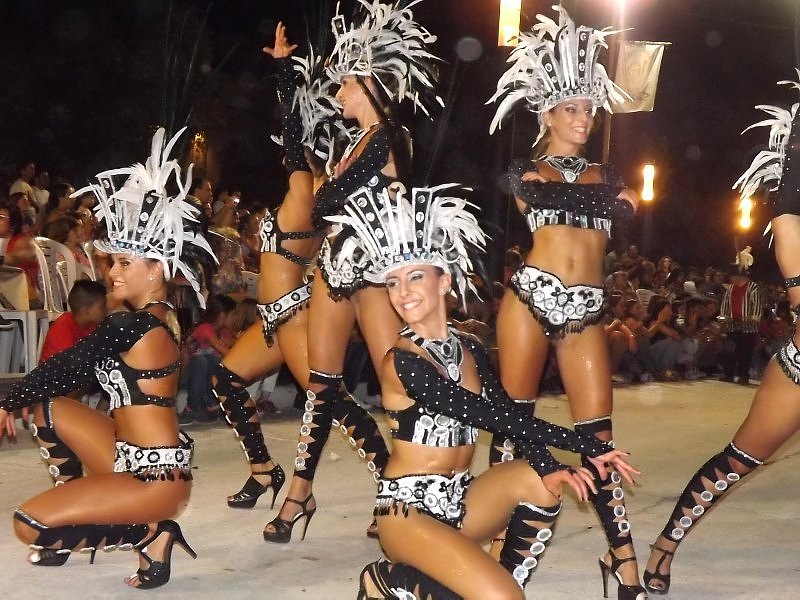 Suardi: Invitan a decorar vidrieras por los carnavales 2019