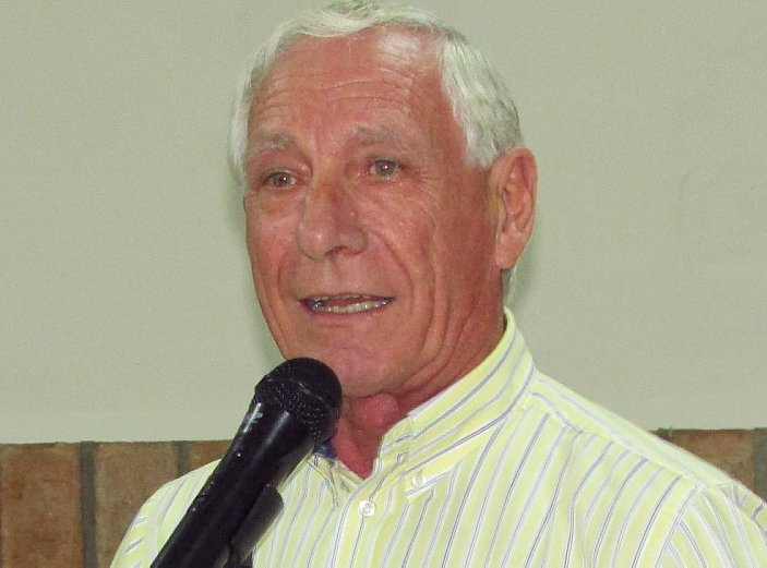 Boscarol dijo que sigue analizando el plan municipal de viviendas