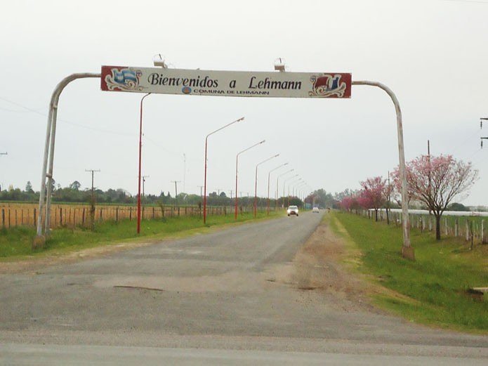 Una madre agredió a docentes en una escuela de Lehmann