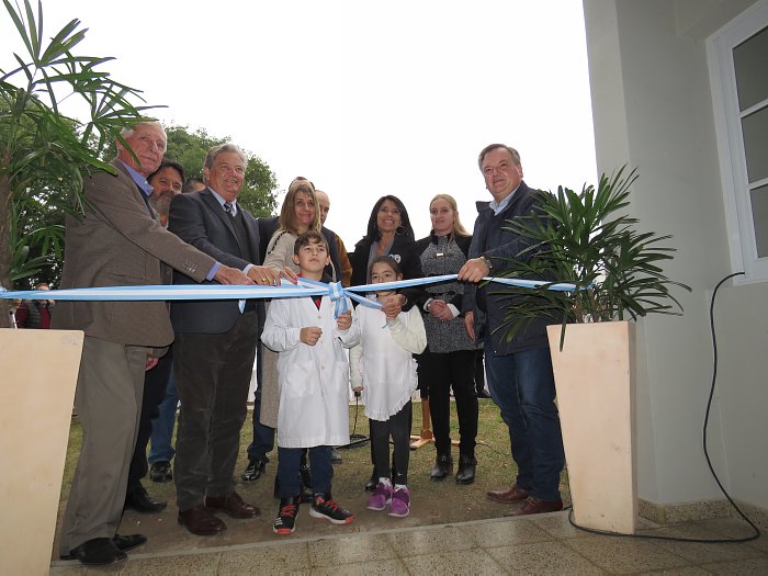 Fascendini y Michlig inauguraron tres aulas en escuelas de Suardi