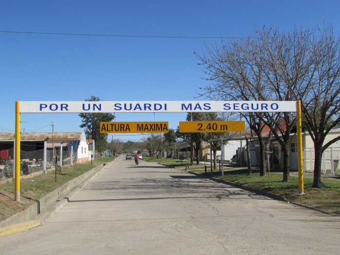 Cambian sentido de circulación en varias calles de Suardi