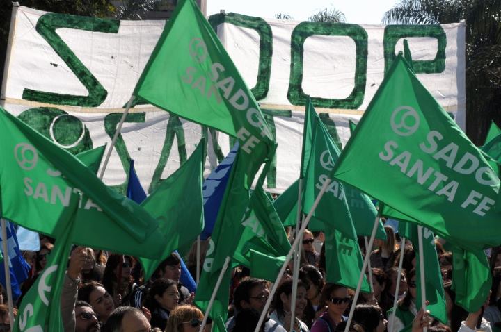Los docentes privados de Santa Fe van al paro