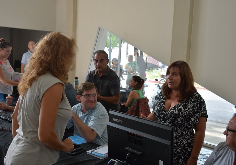 Distribuyeron en Sunchales las tarjetas alimentarias