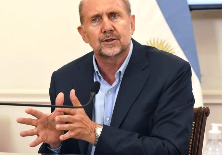 Perotti dijo que el aislamiento sigue siendo obligatorio