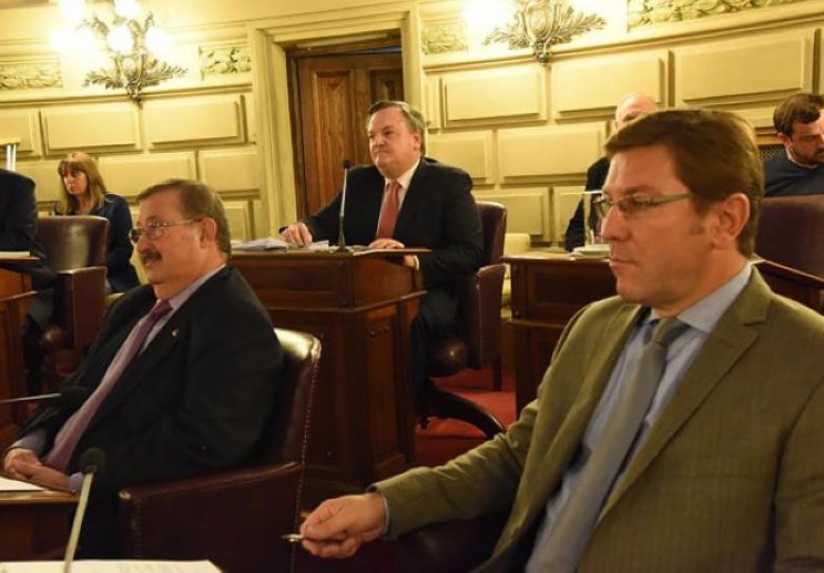 La UCR pide la suspención de retenciones de coparticipación a municipios