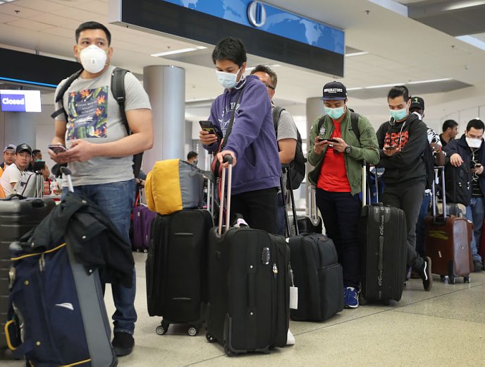 Más de 400 santafesinos permanecen fuera del país