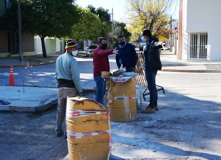 Morteros: Bría recorrió varias obras públicas en ejecución