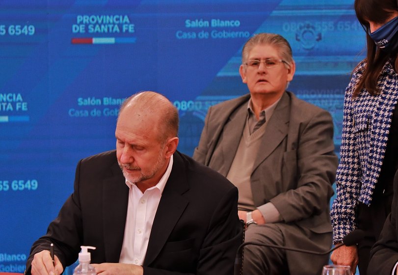 La provincia firmó un convenio con el Inaes para asistir a pymes