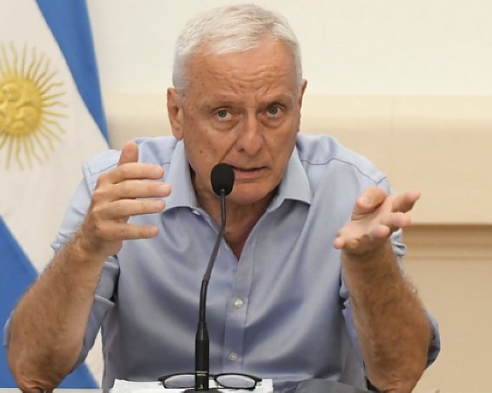 El Dr. Carlos Parola renunció al Ministerio de Salud