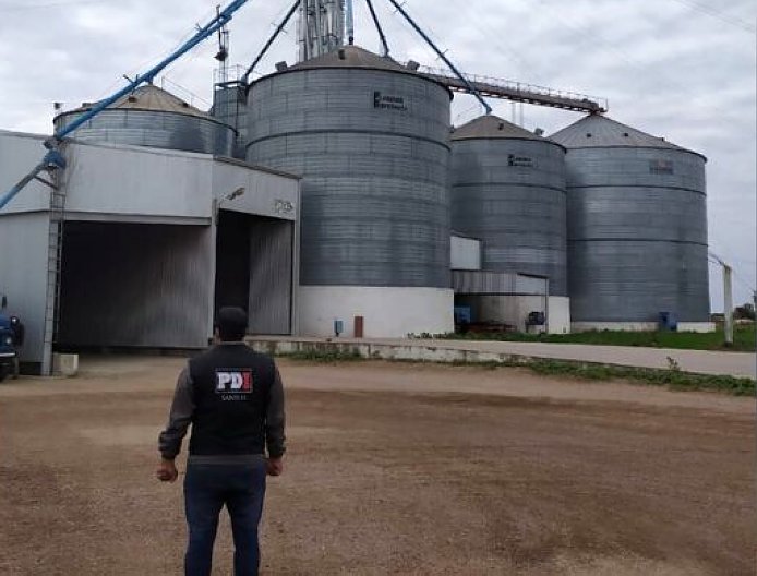 Secuestran 100 toneladas de soja por estar vinculadas a una defraudación
