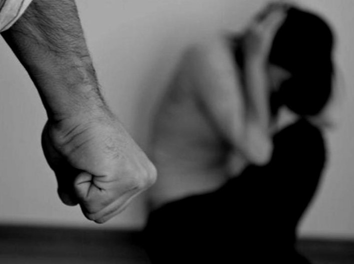 San Guillermo: Una mujer fue golpeada por su pareja