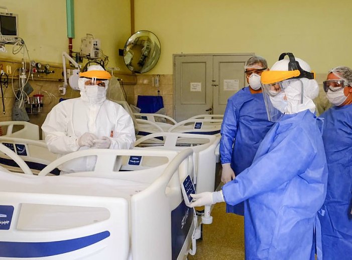 Santa Fe sigue por arriba de los 2000 casos diarios de coronavirus