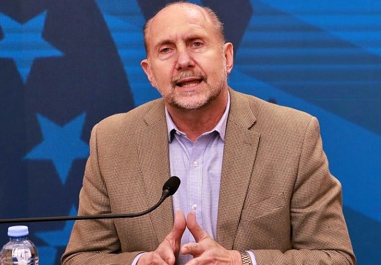 Perotti advirtió que la pandemia no pasó