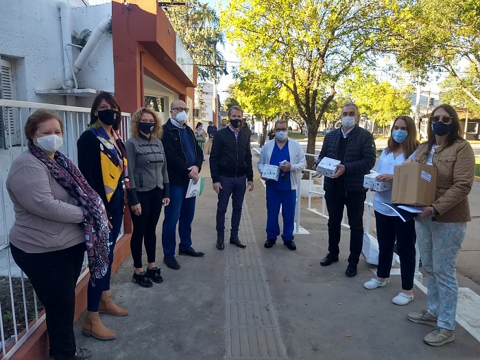 Calvo entregó elementos al Hospital de Sunchales