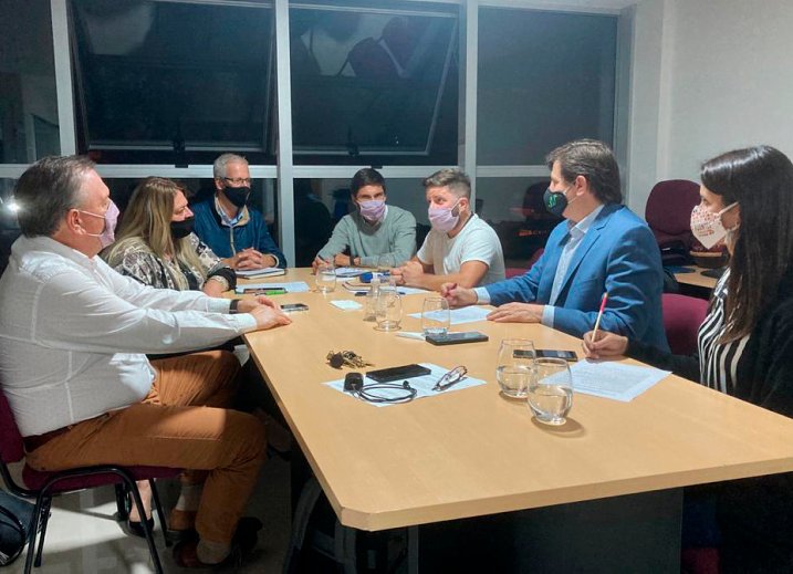 Intendentes y Ptes. Comunales radicales denuncian discriminación de la provincia