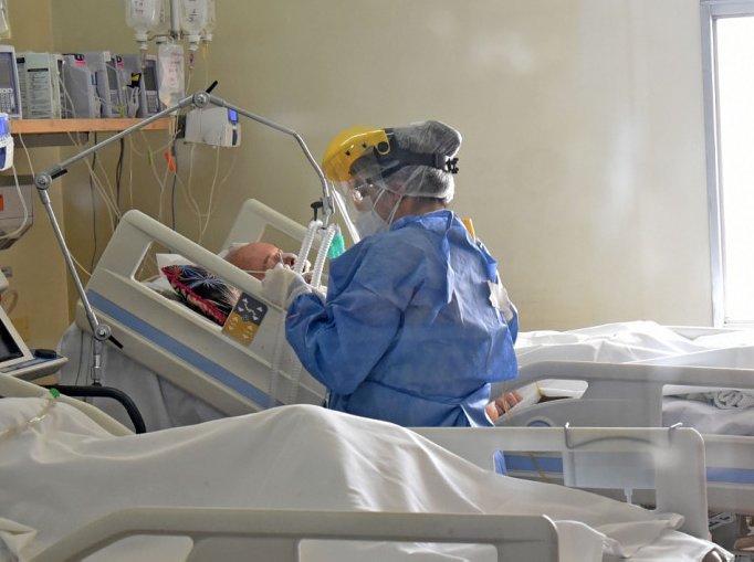 Santa Fe informó que hubo 41 fallecidos y más de 2200 casos