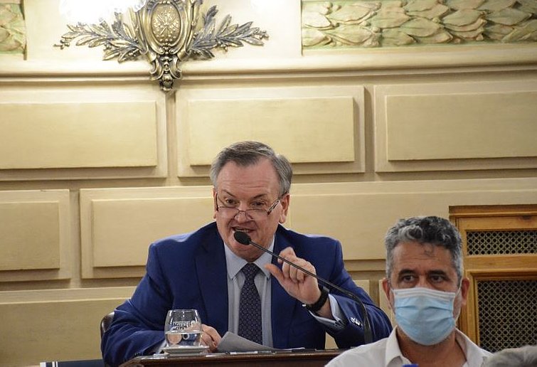 Solicitan que fondos de Obras Menores se puedan utilizar para otros gastos