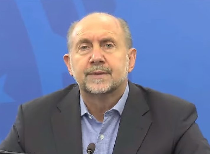 A partir del lunes cerrarán clubes, gimnasios y otros establecimientos afines