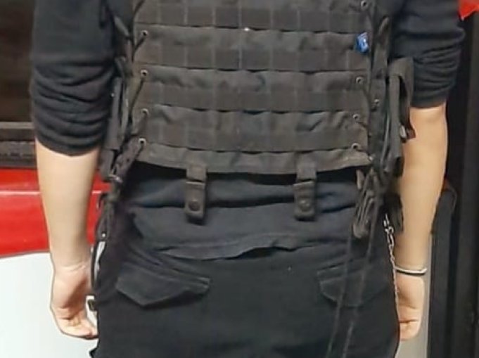 Menor se hacía pasar por policía en San Cristóbal