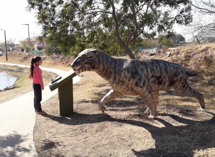 Se inauguró en La Para el primer parque pleistocénico del país