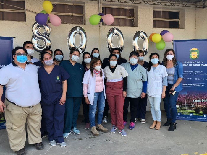 Brinkmann celebró no tener casos activos y más de 8000 vacunados