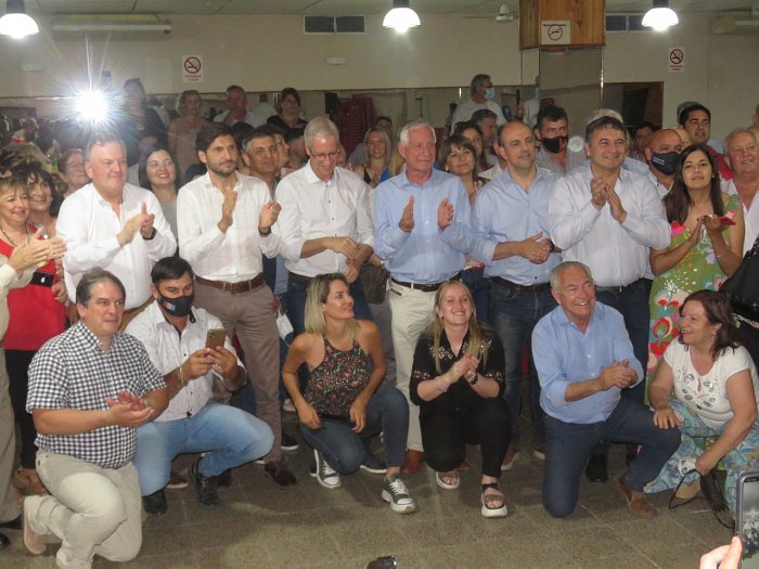 Losada-Scarpín realizan amplia gira por el departamento