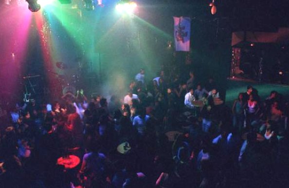Córdoba aplica restricciones para eventos masivos