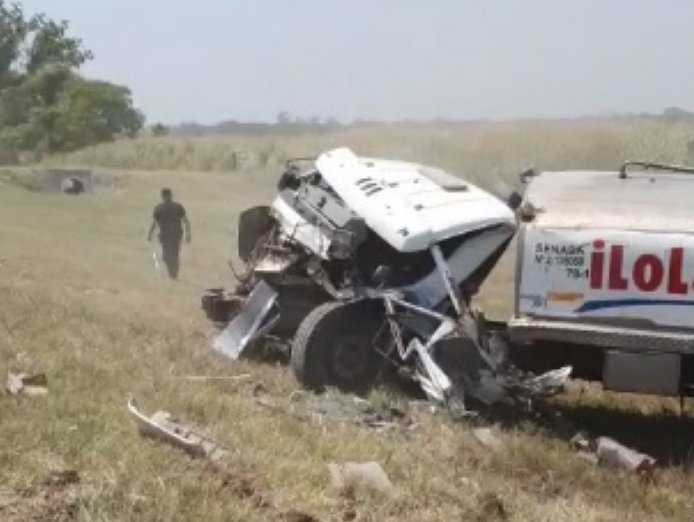 Camionero protagonizó importante accidente en Sunchales