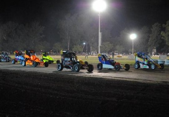 Rogelio Mitri ganó en la 12º fecha del Midgets 