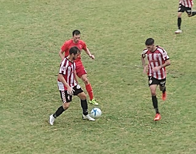 La Liga: Juniors se adueñó del clásico suardense