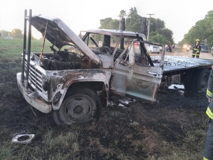 Brinkmann: Chocaron y se incendiaron un auto y un camión