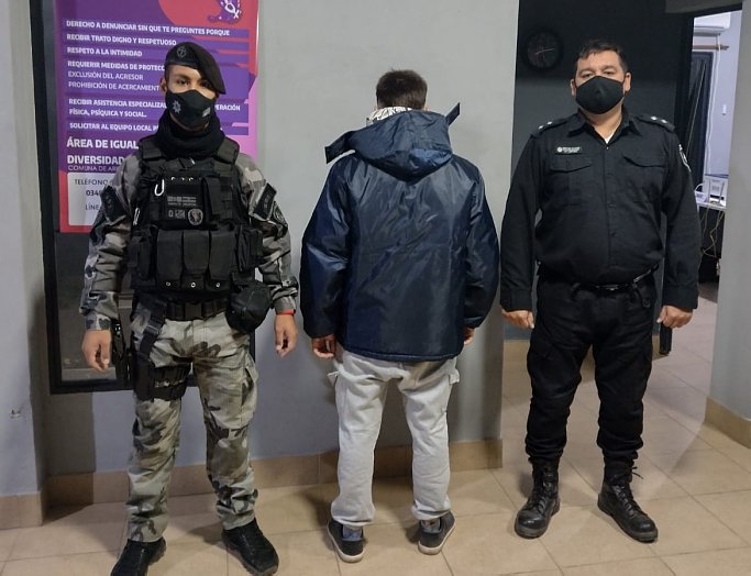 Tres detenidos con drogas en Arrufó