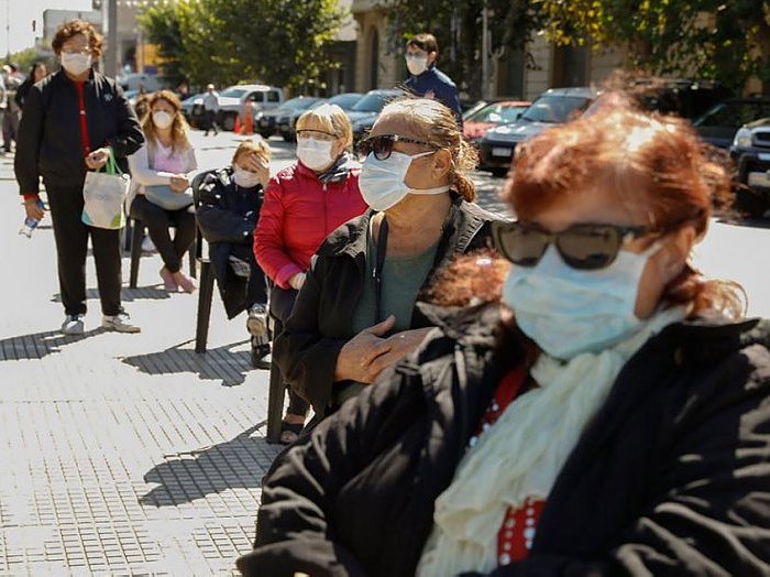 La provincia informó que no es necesario el uso del barbijo al aire libre 
