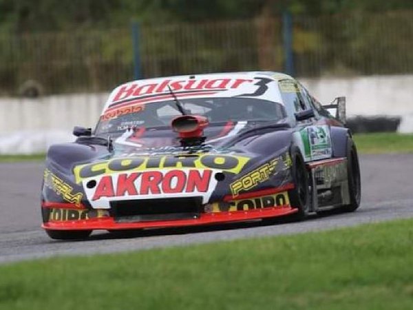 Tomy Brezzo sigue liderando en el TC Mouras