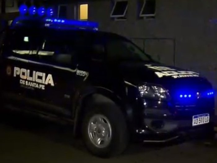 Agredieron y lesionaron a tres policías en Arrufó