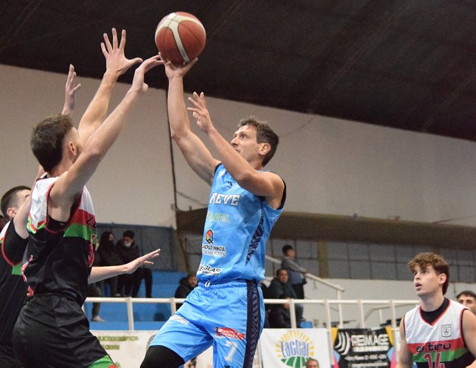 Asociativo: El clásico de Morteros se pintó de 