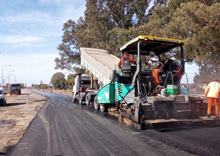 Se ejecutan los últimos tramos de la 1ª etapa de repavimentación de la ruta N° 70