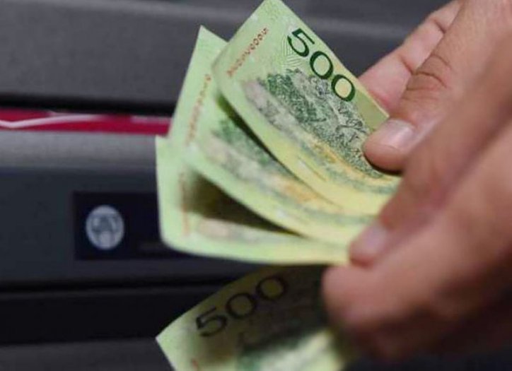 La provincia adelanta el pago del medio aguinaldo