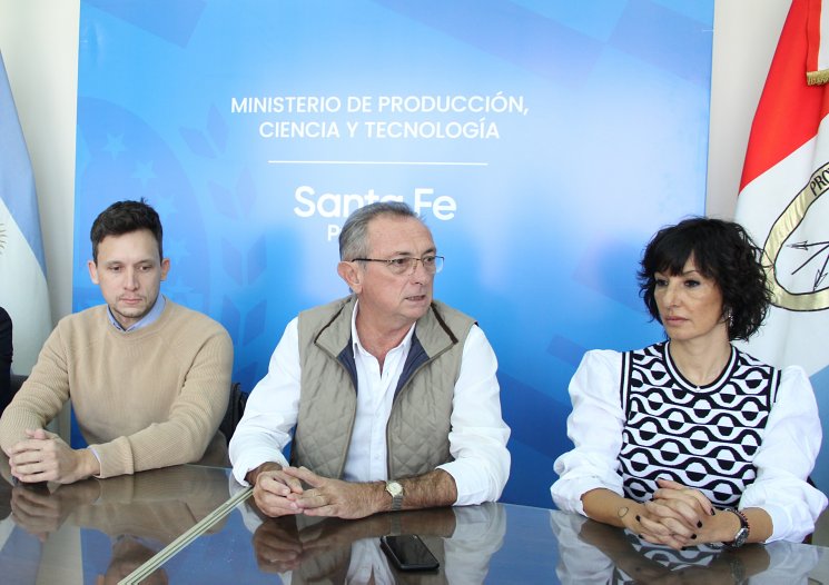 La provincia presentó líneas de financiamiento para la compra de maquinaria santafesina 