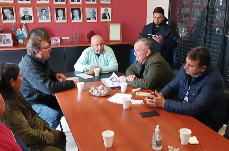 Michlig entregó aportes en Villa Trinidad, Col. Bossi y Col. Dos Rosas