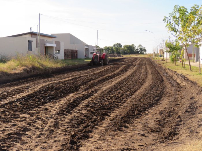 Suardi: El municipio trabaja en pavimentación y caminos rurales