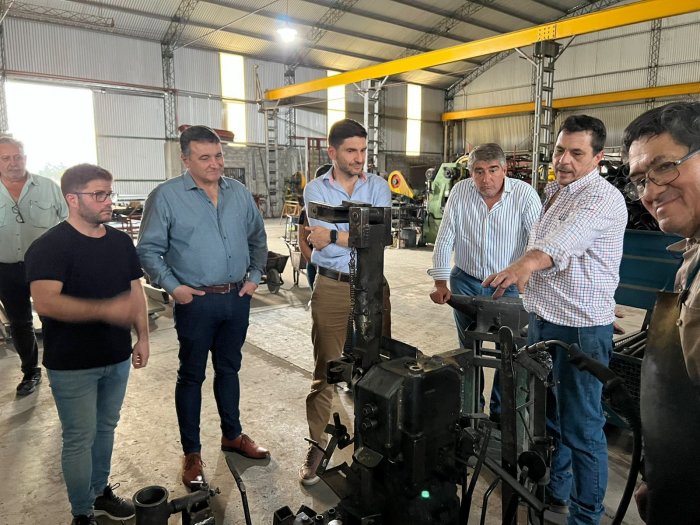 González y Pullaro recorrieron empresas del departamento 9 de Julio