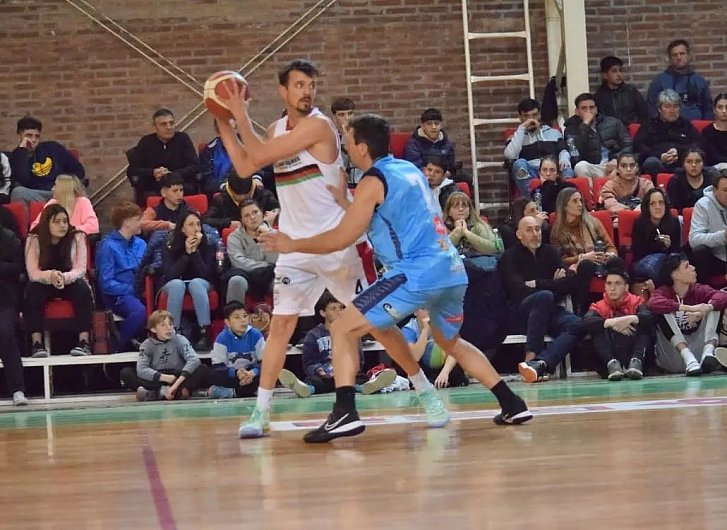 Morterense: Porteña es el único líder del Clausura