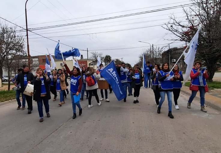 Otra semana con protestas de los empleados públicos y docentes de Santa Fe
