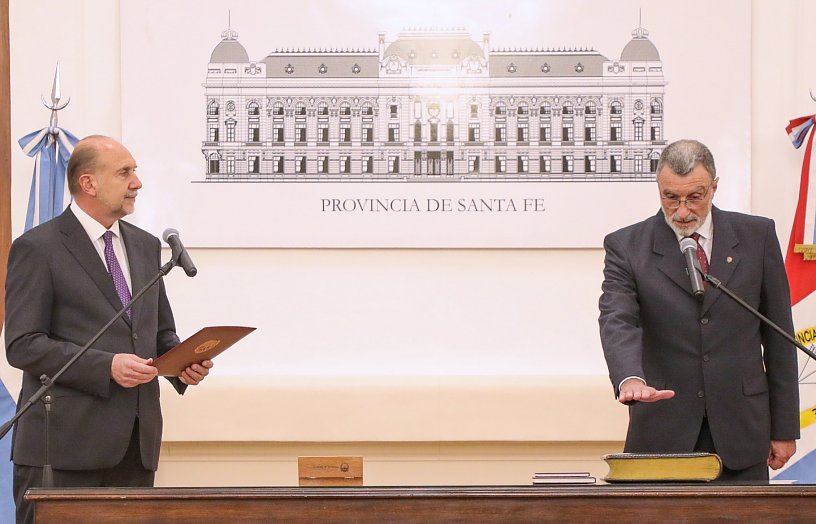 Perotti puso en funciones al nuevo Ministro de Seguridad