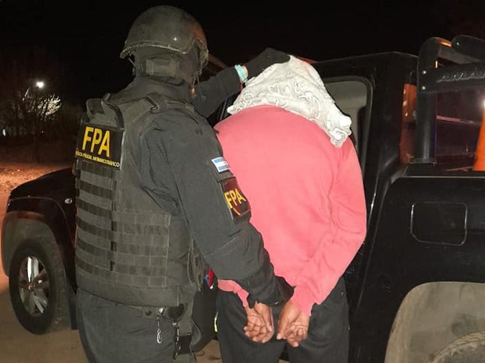 Padre e hijo detenidos en Brinkmann por comercialización de drogas