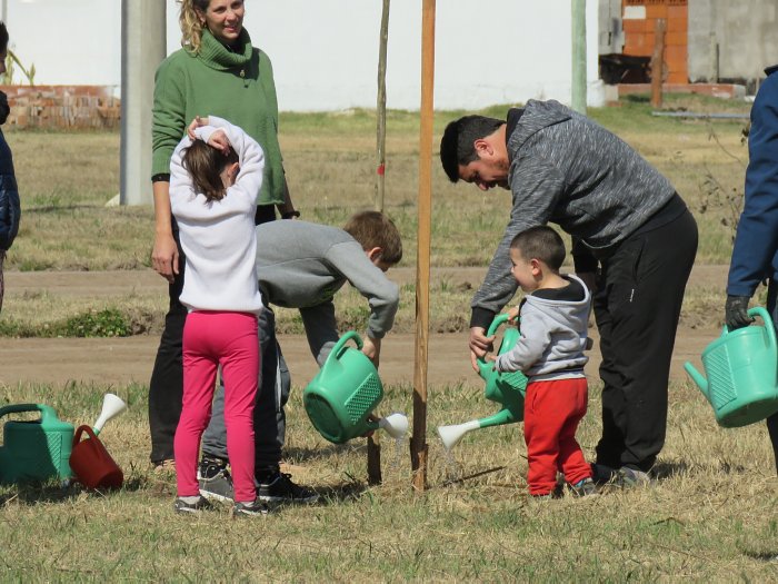 Día del árbol en Suardi con una actividad en Bo. Los Boulevares