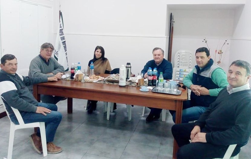 Michlig y González se reunieron con directivos de la Sociedad Rural del Noroeste