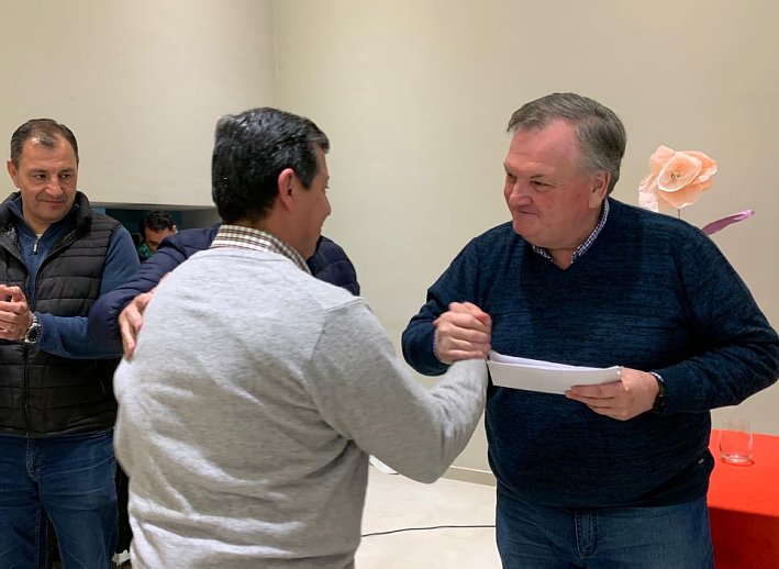 Michlig y González entregaron aportes a instituciones de San Cristóbal y la región